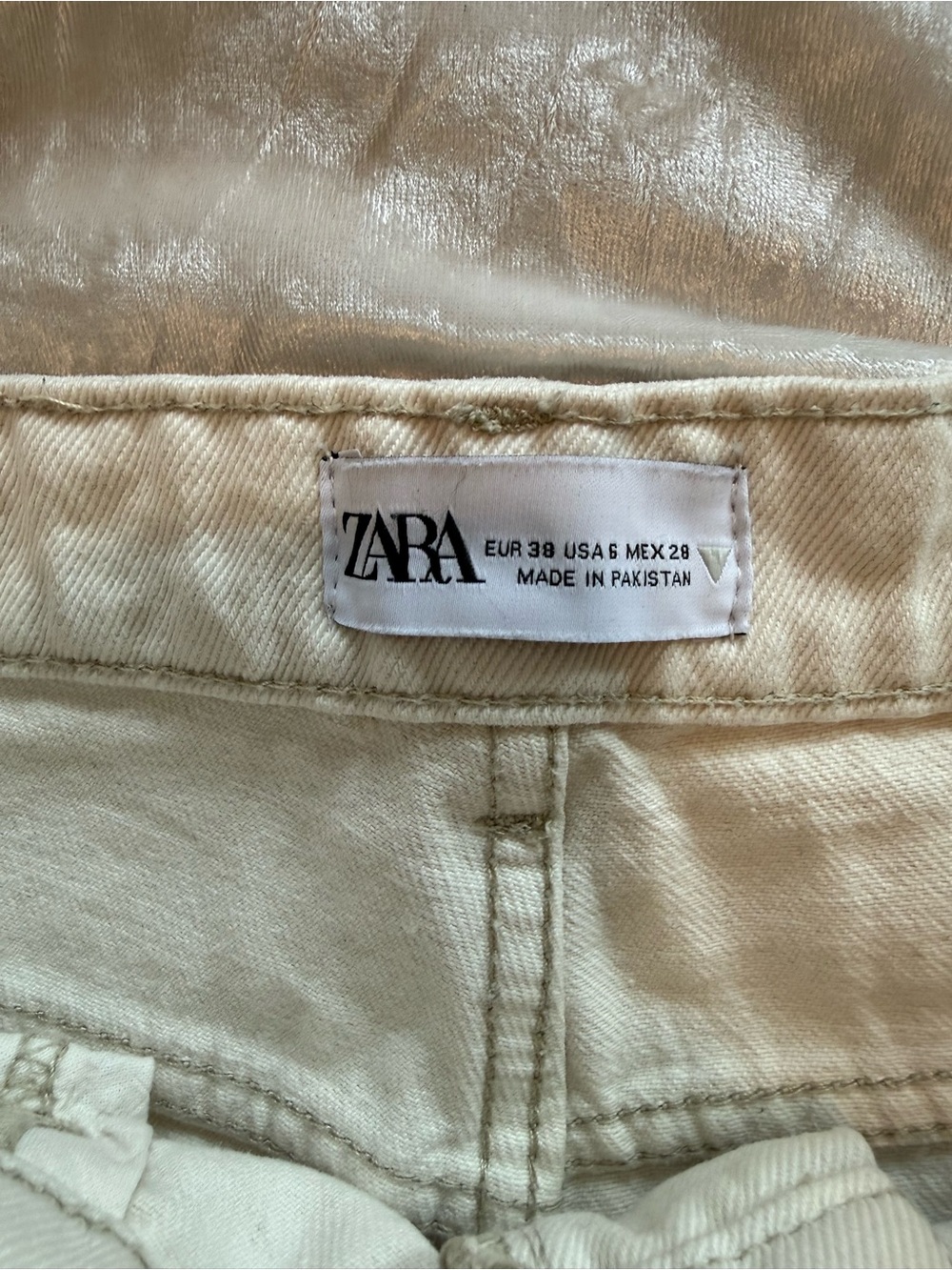 ZARA Women's Light Cream Jeans - Everyday Straight Cut